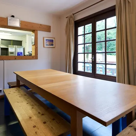 Chamonix Lodge Hostel *