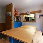 Chamonix Lodge Hostal *