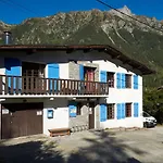 Chamonix Lodge Hostel