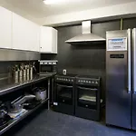 Hostel Chamonix Lodge Σαμονί