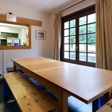 Chamonix Lodge بيت شباب