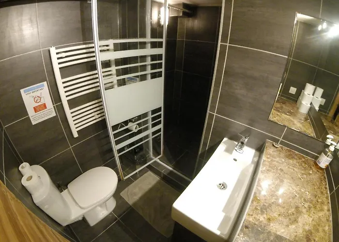 Chamonix Lodge Hostal *