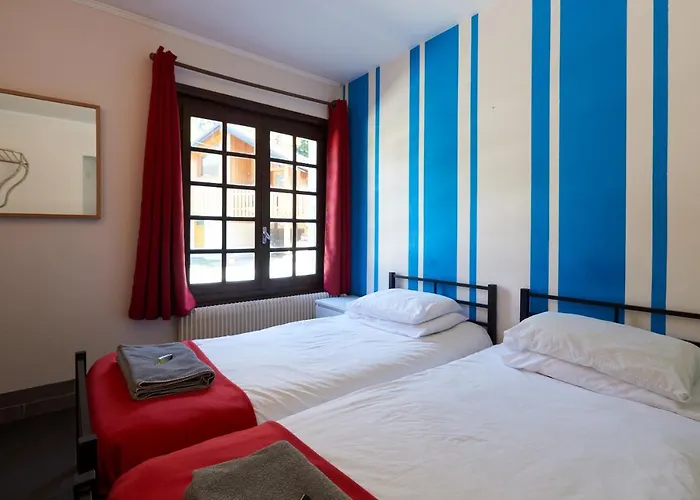 Hostal Chamonix Lodge